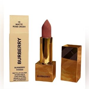 Burberry Matte Lipstick in Rose Crush - with Gold Magnetic Case. NIB Retail $45